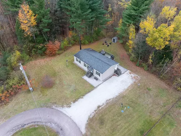 Highgate, VT 05459,908 Deer Yard DR