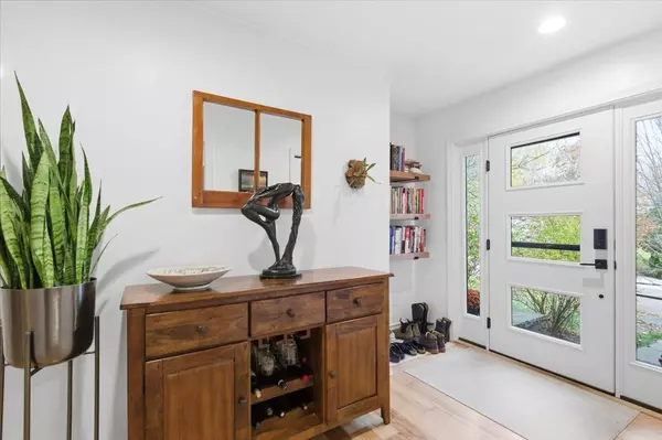 Burlington, VT 05401,56 Temple ST