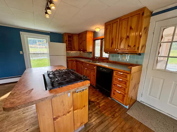 Barnet, VT 05821,162 Town Forest RD