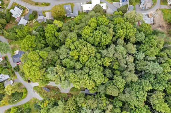 Woodstock, VT 05091,2 Highland AVE