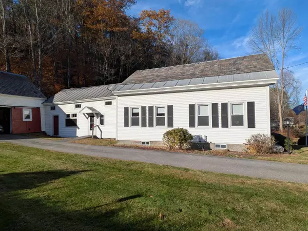 Chesterfield, NH 03462,43 Westmoreland RD