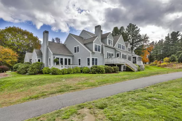 95 Hawthorne Village RD,  Nashua,  NH 03062