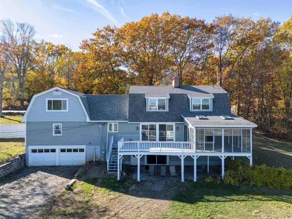 Deerfield, NH 03037,287 North RD