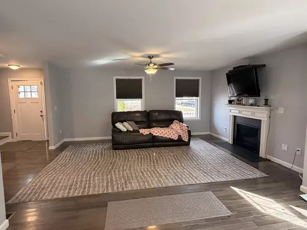 Rochester, NH 03868,79 Millers Farm DR