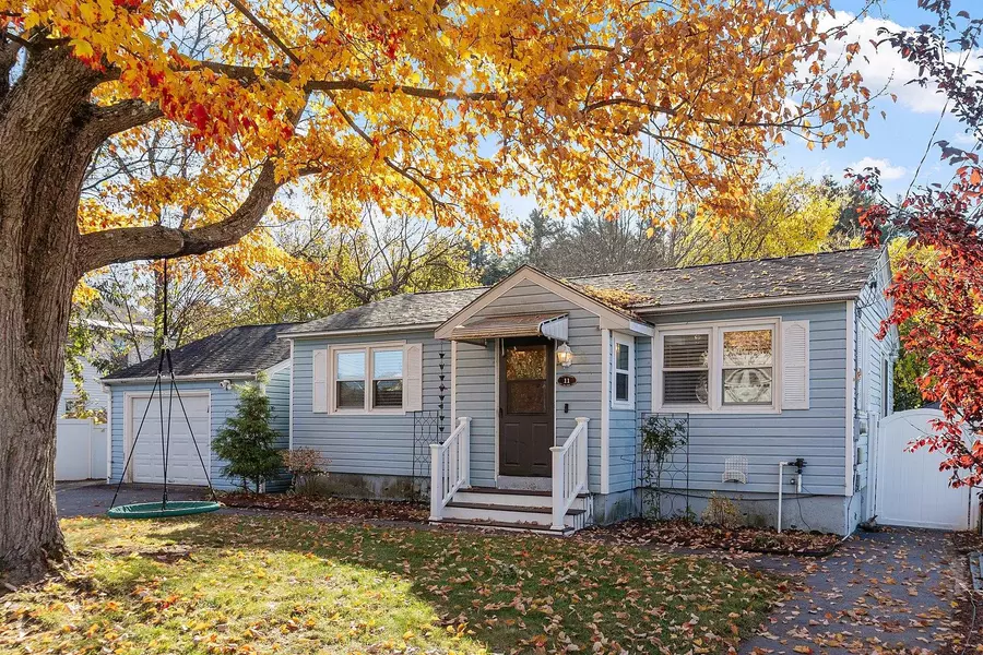 11 Bordeaux ST, Nashua, NH 03060