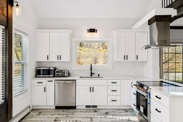 Chelsea, VT 05038,96 E Randolph RD