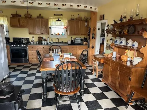 Stewartstown, NH 03576,881 South Hill RD