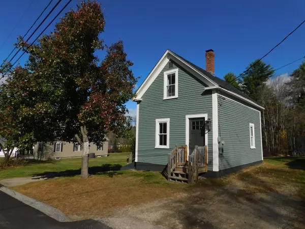 Wakefield, NH 03872,39 Rines RD