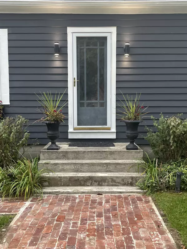 Williston, VT 05495,883 S Brownell RD