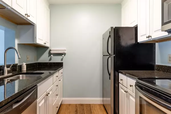 Manchester, NH 03104,124 Eastern AVE #103