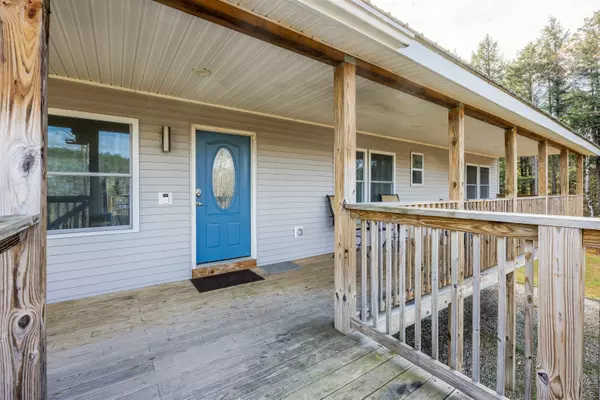 Grantham, NH 03753,689 Route 10 South