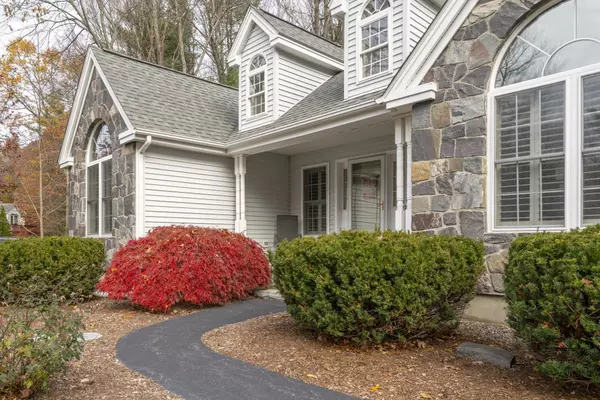 Bedford, NH 03110,3 Danforth DR