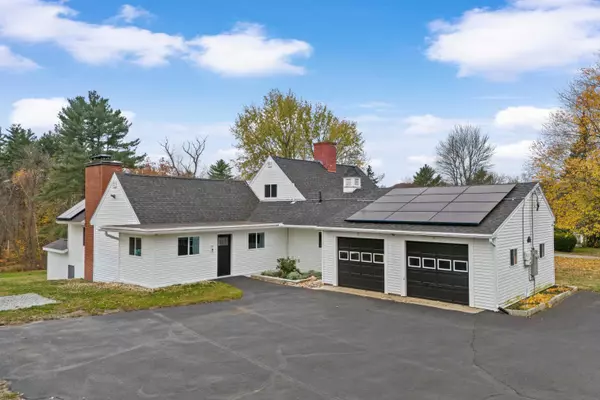 Goffstown, NH 03045,175 Saint Anselm DR