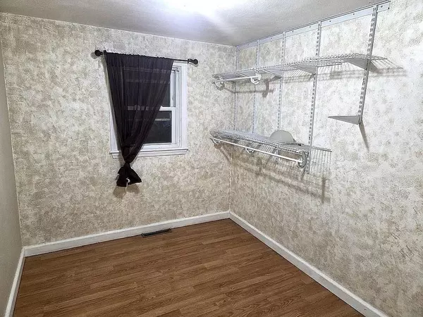 Derry, NH 03038,6 Hilda AVE