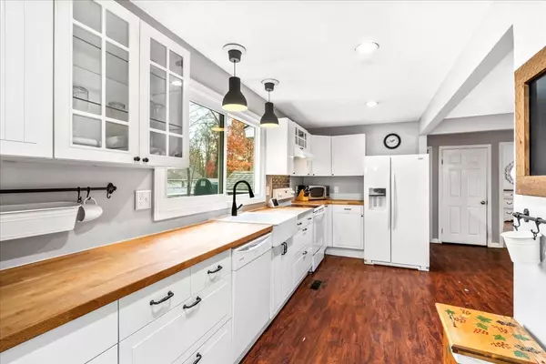 Manchester, NH 03103,4481 Brown AVE