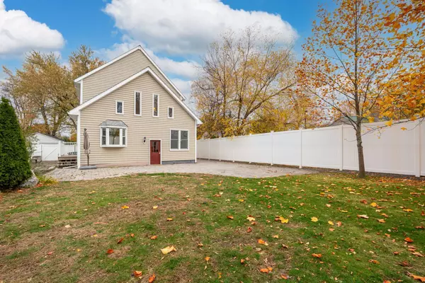 Nashua, NH 03060,6 Lake AVE