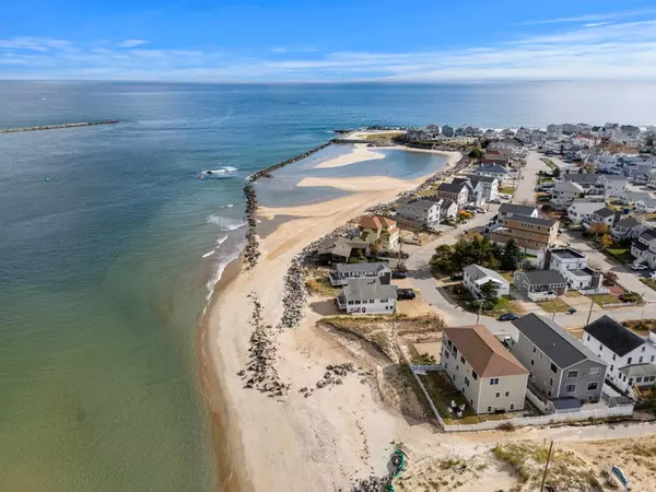 Seabrook, NH 03874,8 Portsmouth AVE