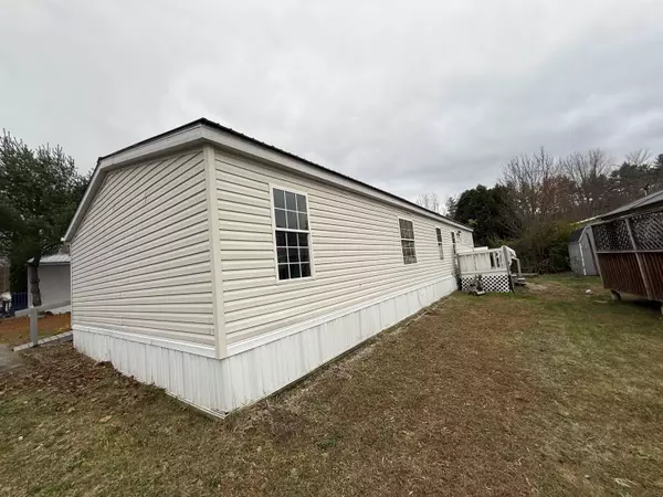 Charlestown, NH 03603,123 Hepatica LN