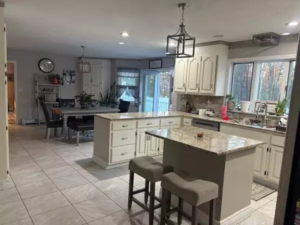 Salem, NH 03079-1515,51 Zion Hill RD