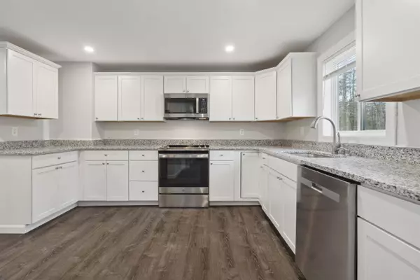 Ashland, NH 03217,585 N Ashland RD