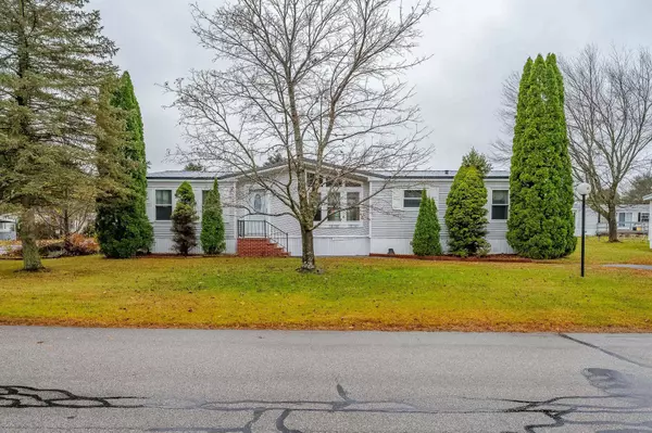 5 Bermuda LN, Rochester, NH 03867