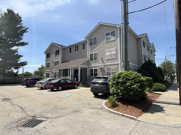 Nashua, NH 03060,15 Lovell ST #7