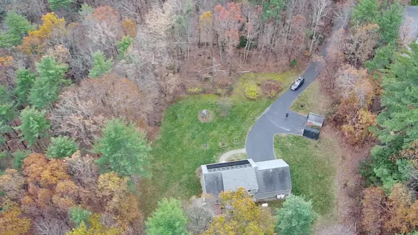 Bedford, NH 03110,40 Strafford LN