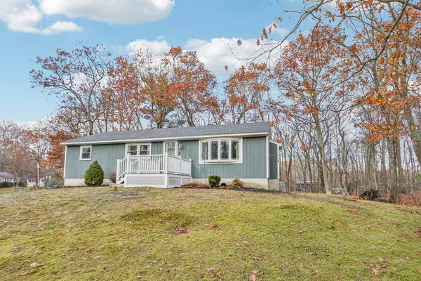 Atkinson, NH 03811,10 Old Coach RD