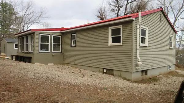 Pembroke, NH 03275,307 Dearborn RD