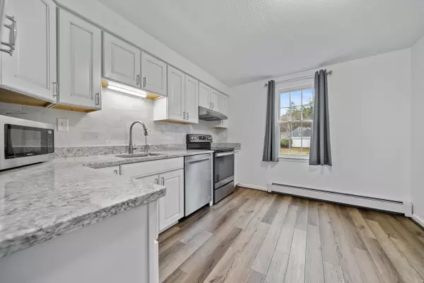 Merrimack, NH 03054,8 Donovan CT