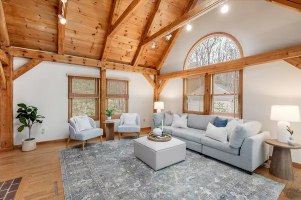 Goffstown, NH 03045,914 Back Mountain RD