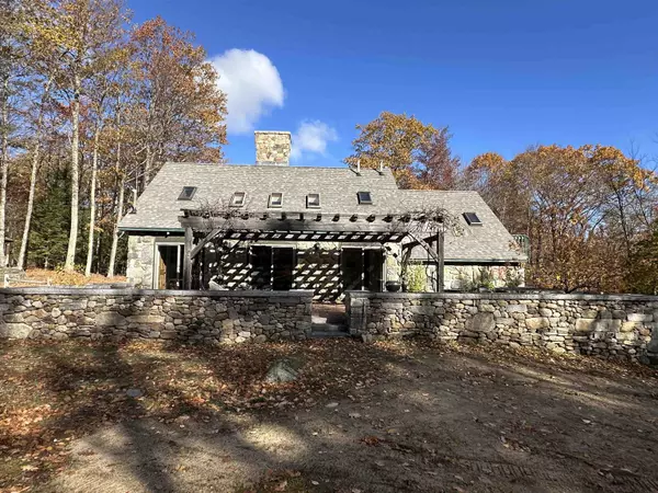 Jaffrey, NH 03452,520 North ST