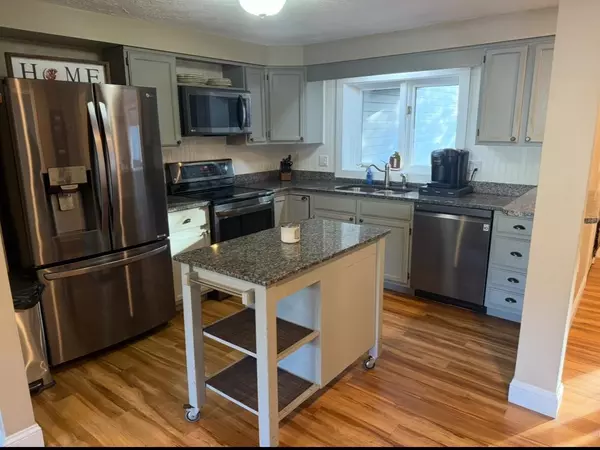 Derry, NH 03038,5 Tsienneto RD #41