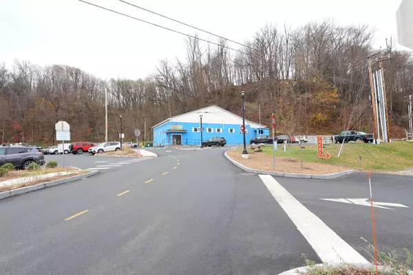 Hartford, VT 05001,97 South Main ST