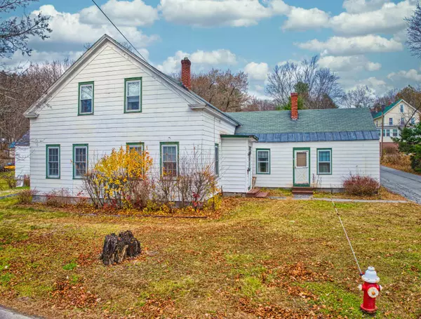 95-97 Cheney ST, Newport, NH 03773