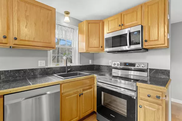 Derry, NH 03038,5A Homestead DR