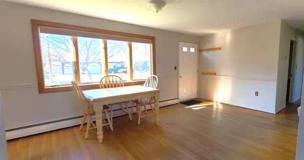 Hampton, NH 03842,11 Carlson RD