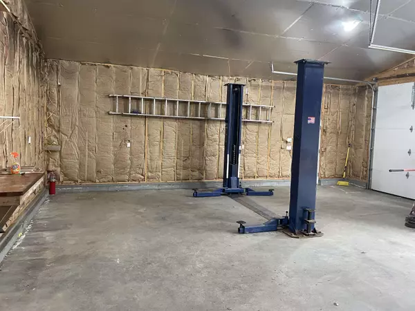 Dover, NH 03820,16-18 Hough ST