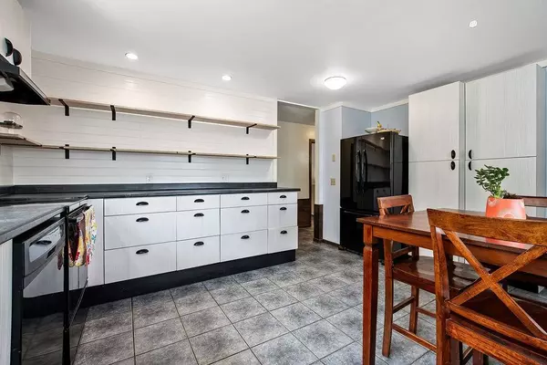 Newport, NH 03773,23 Fetcher RD