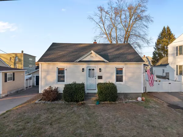 39 Richard ST, Manchester, NH 03103