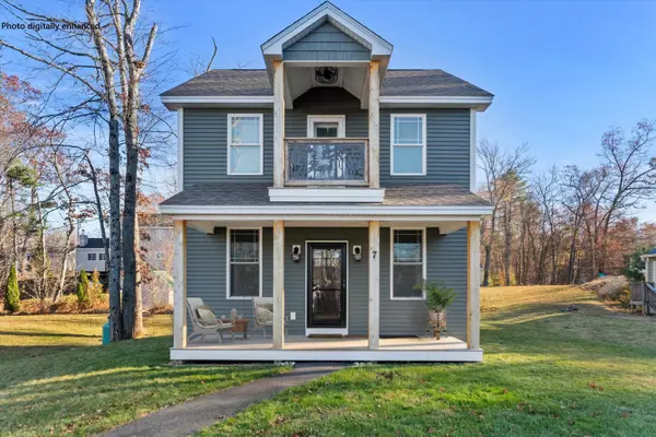 Derry, NH 03038,7 Gena AVE