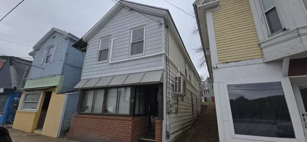 Somersworth, NH 03878,105-107 Main ST