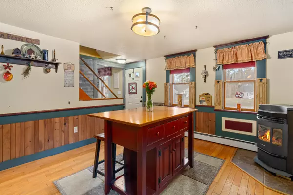 Rochester, NH 03867,9 Weeping Willow DR