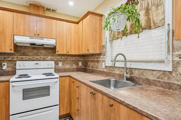 Randolph, VT 05060,15 Harlow HL #C