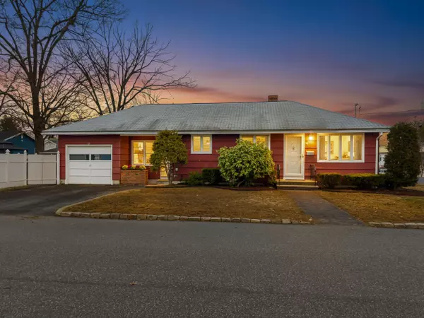 90 Glenwood AVE, Manchester, NH 03102