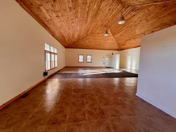 Salem, NH 03079,88-90 North Broadway