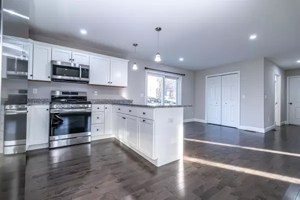 Hudson, NH 03051,29 Derry ST