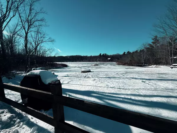 Derry, NH 03038,8 Mark AVE