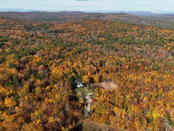 Farmington, NH 03835,105 Pound RD