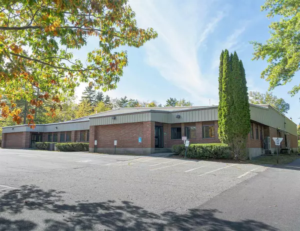 16 Airpark RD, Lebanon, NH 03784